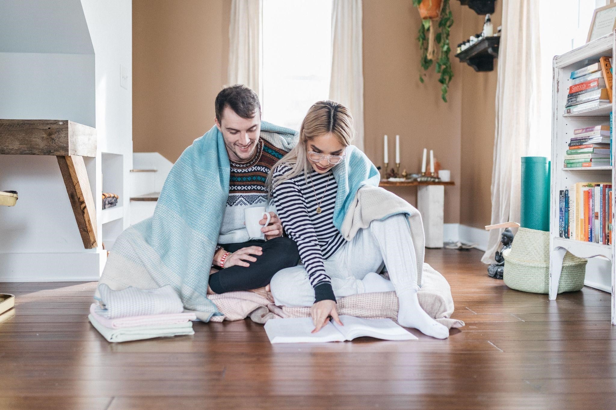 Throw Blanket Size: How Big Should Your Throw Blanket be? – Thread Talk